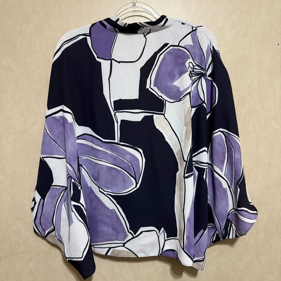 Chicos Floral Surplice Poncho Blouse Purple Floral Faux Wrap - Picture 4 of 5